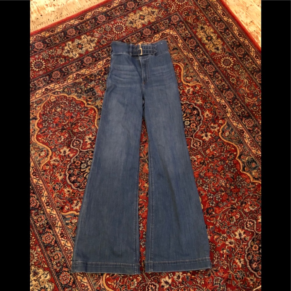 Express Super High Rise Wide Leg Jeans